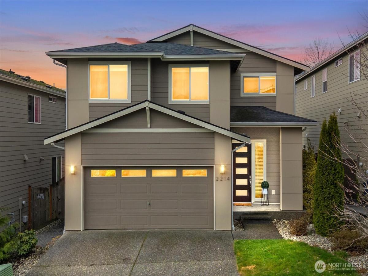 MLS #NWM2468541 image #0