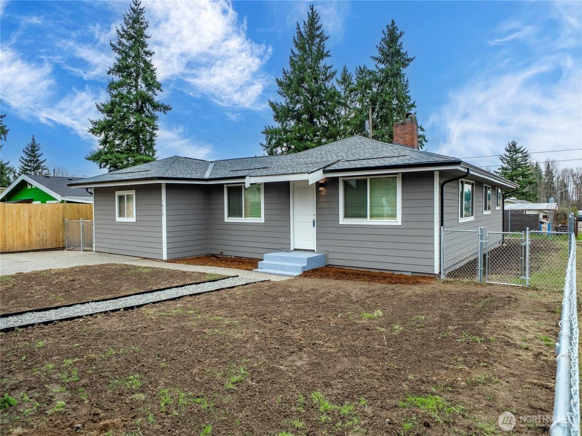 MLS #NWM2468686 image #0