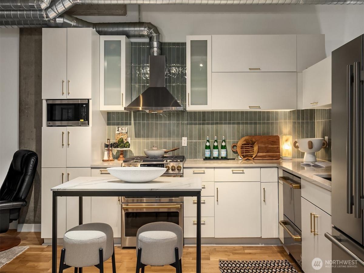 MLS #NWM2468973 image #0