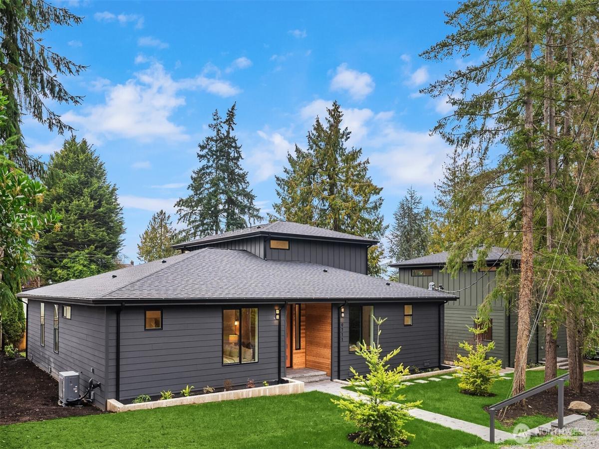 MLS #NWM2469054 image #0