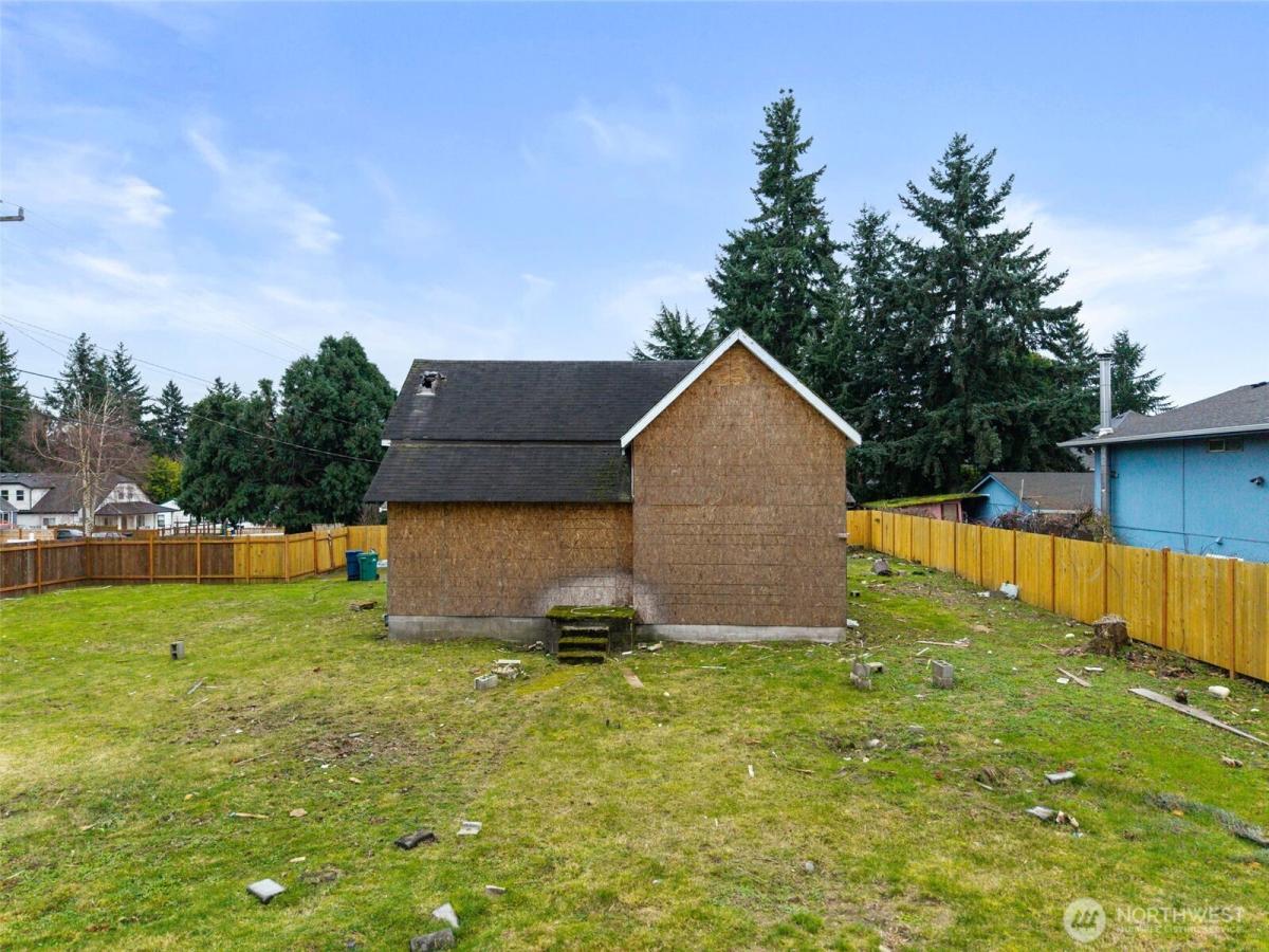 MLS #NWM2469139 image #0