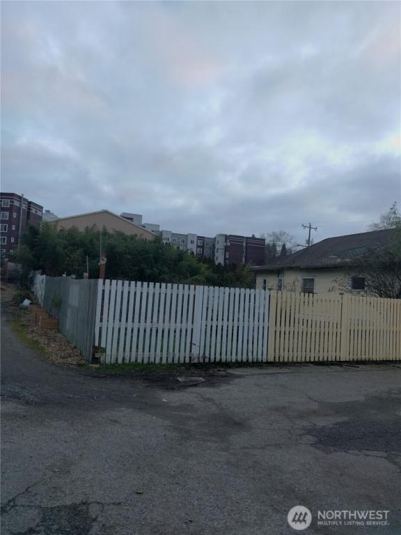 MLS #NWM2469254 image #0