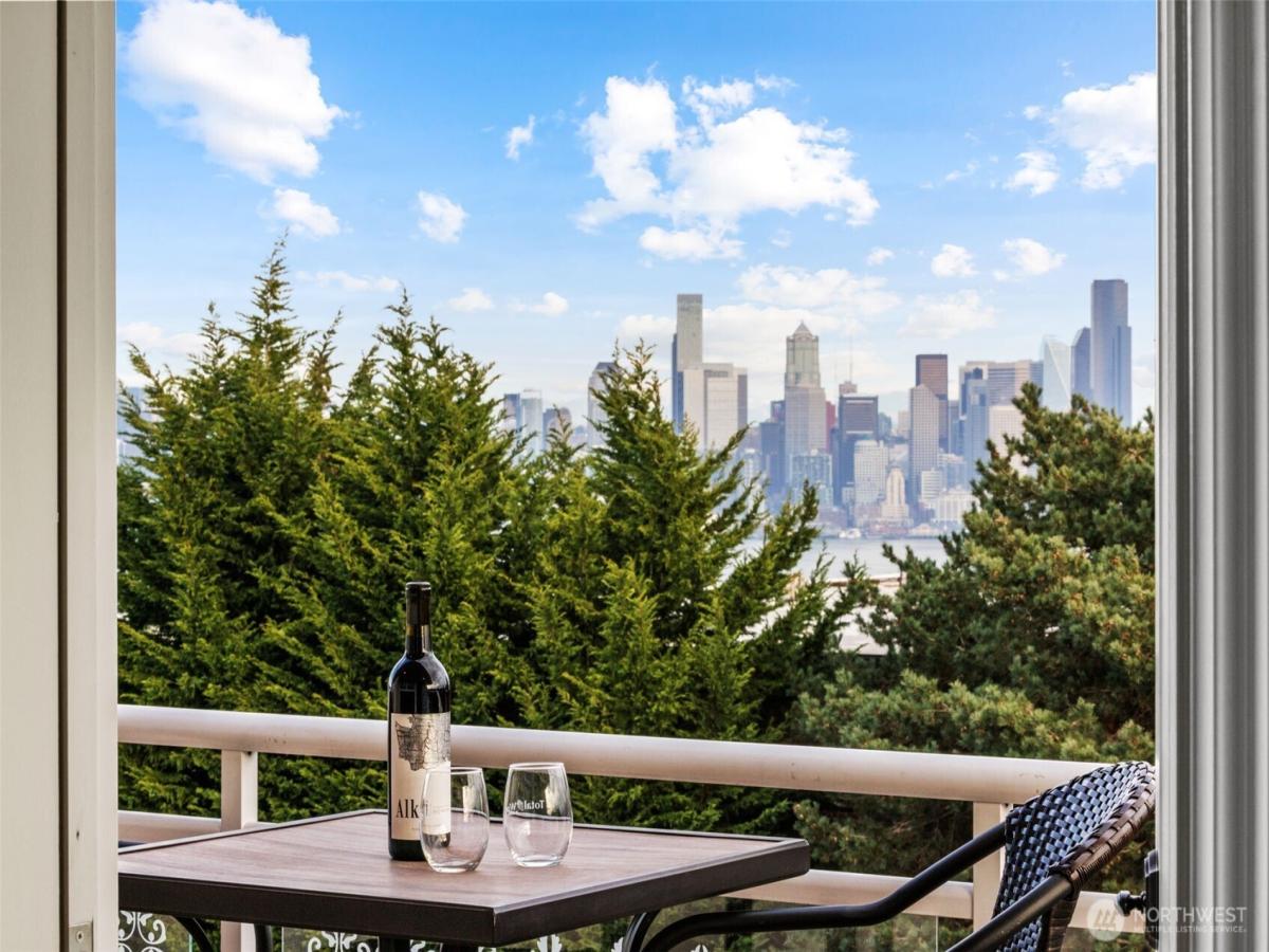 MLS #NWM2469674 image #0