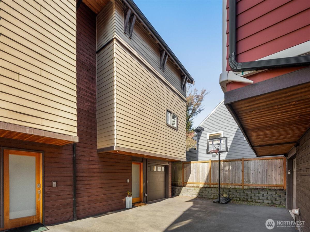 MLS #NWM2469785 image #0