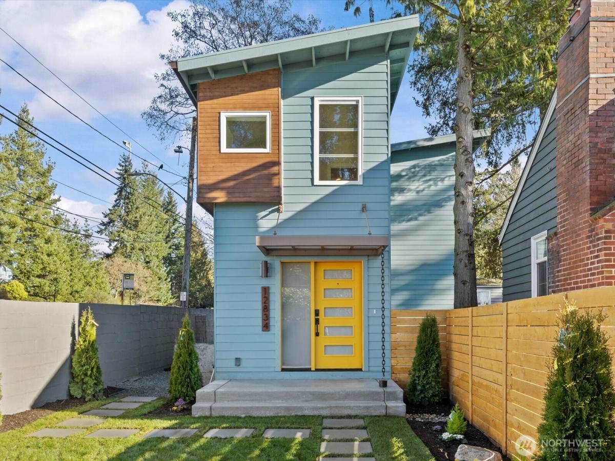 MLS #NWM2469890 image #0