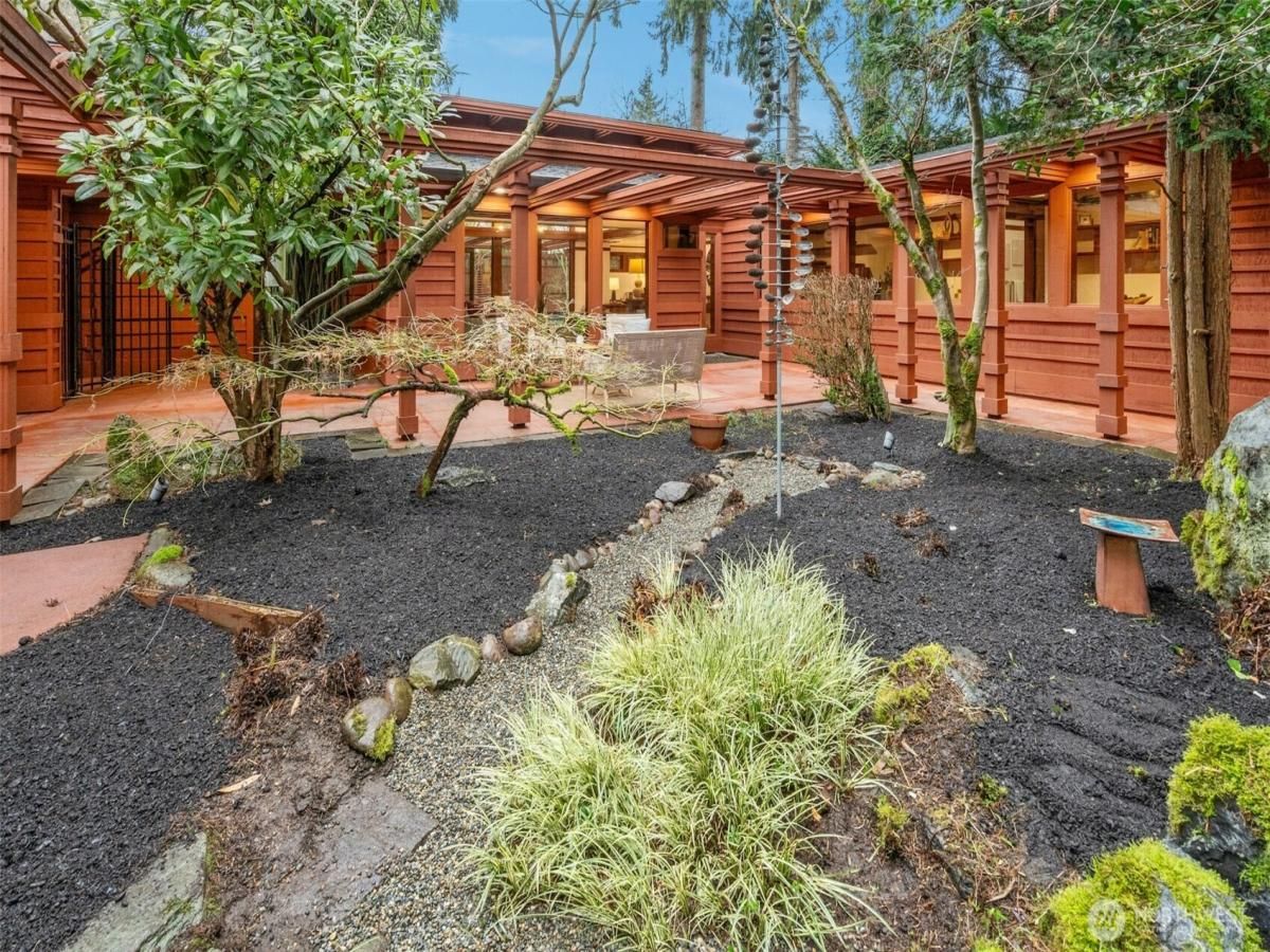 MLS #NWM2470321 image #0