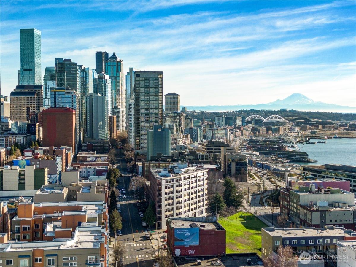 MLS #NWM2470405 image #0