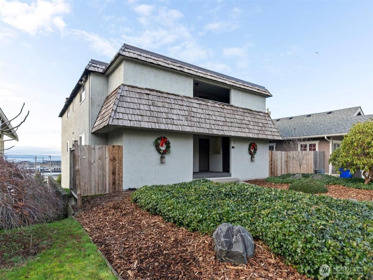 MLS #NWM2470529 image #0