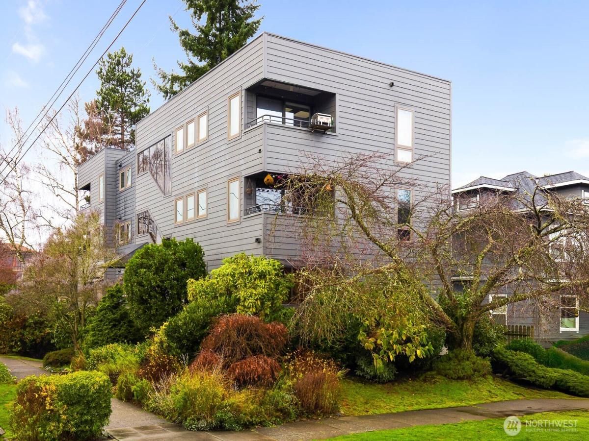 MLS #NWM2470650 image #0