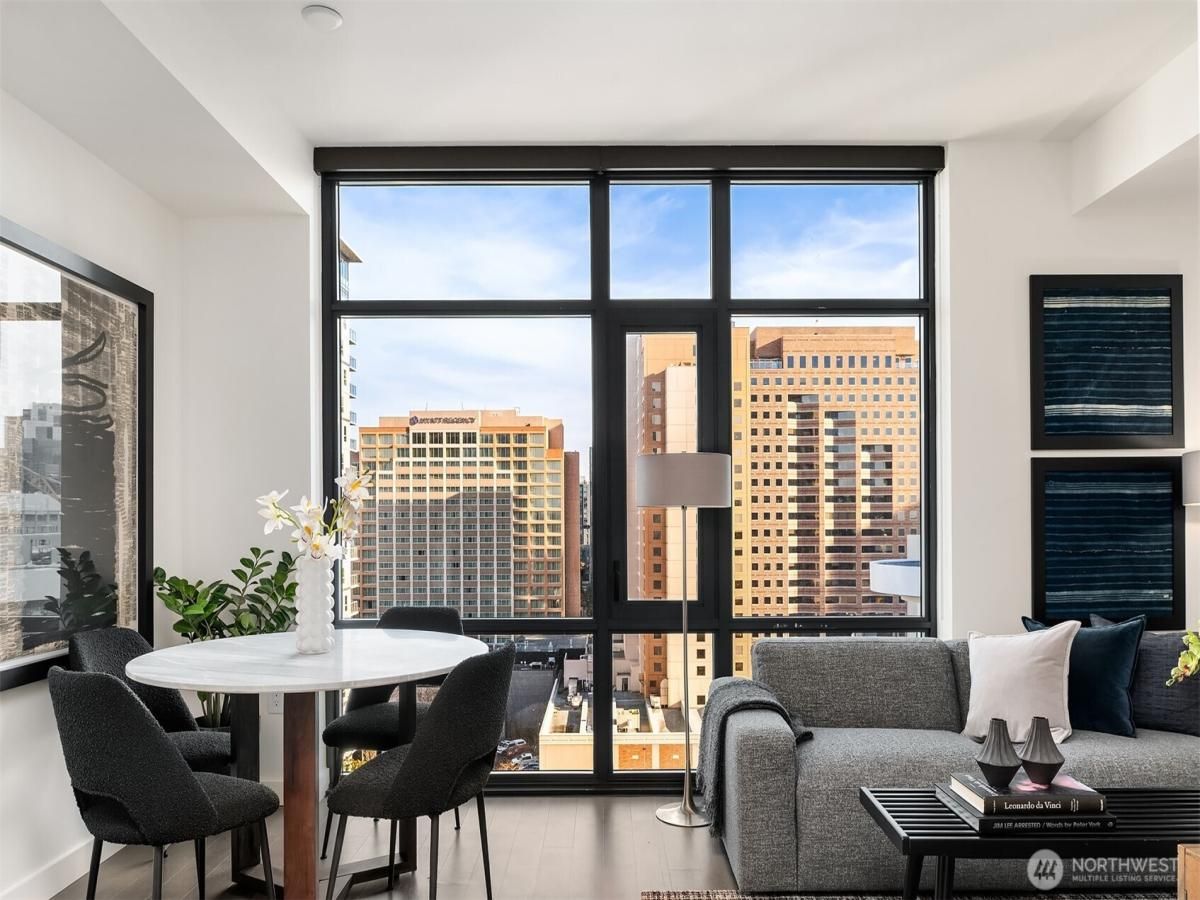 MLS #NWM2471910 image #0