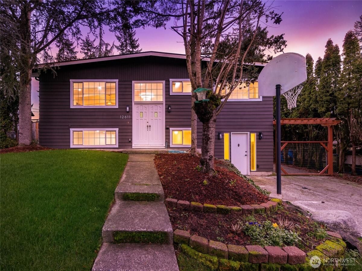 MLS #NWM2472528 image #0