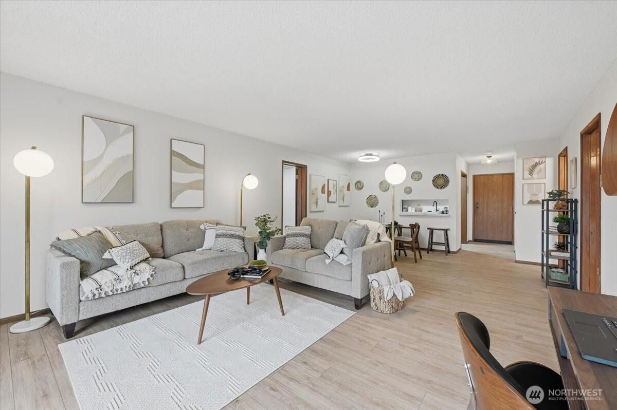 MLS #NWM2472687 image #0