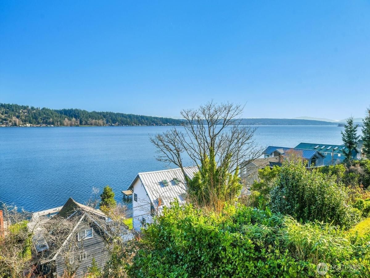 MLS #NWM2472723 image #0