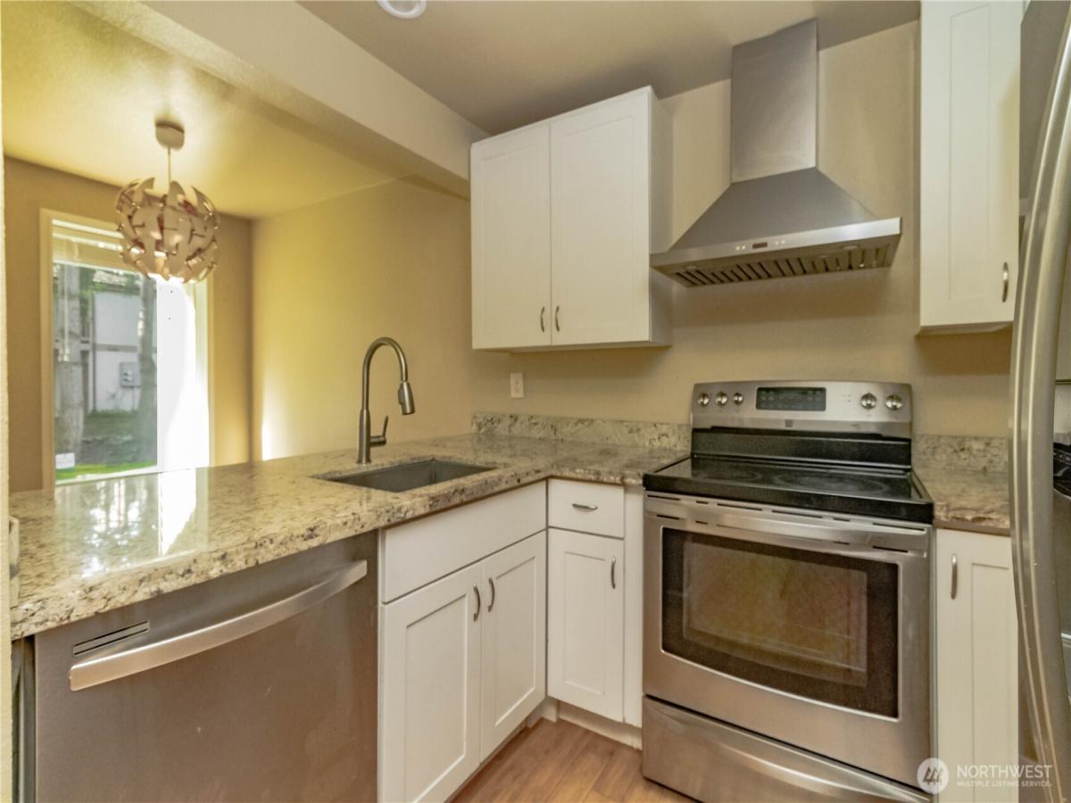 MLS #NWM2473057 image #0