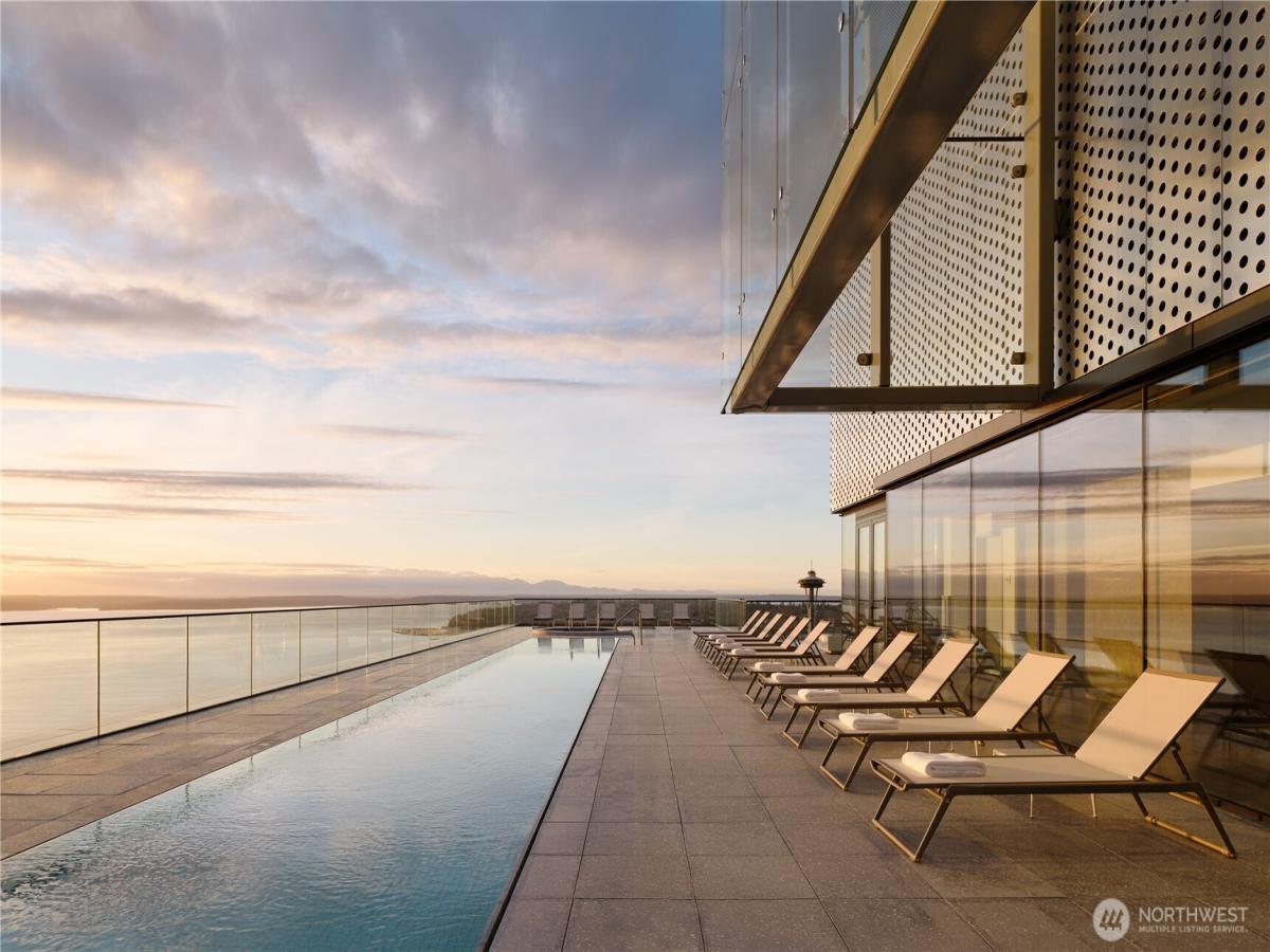 MLS #NWM2473239 image #0