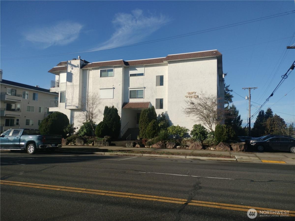 MLS #NWM2473412 image #0