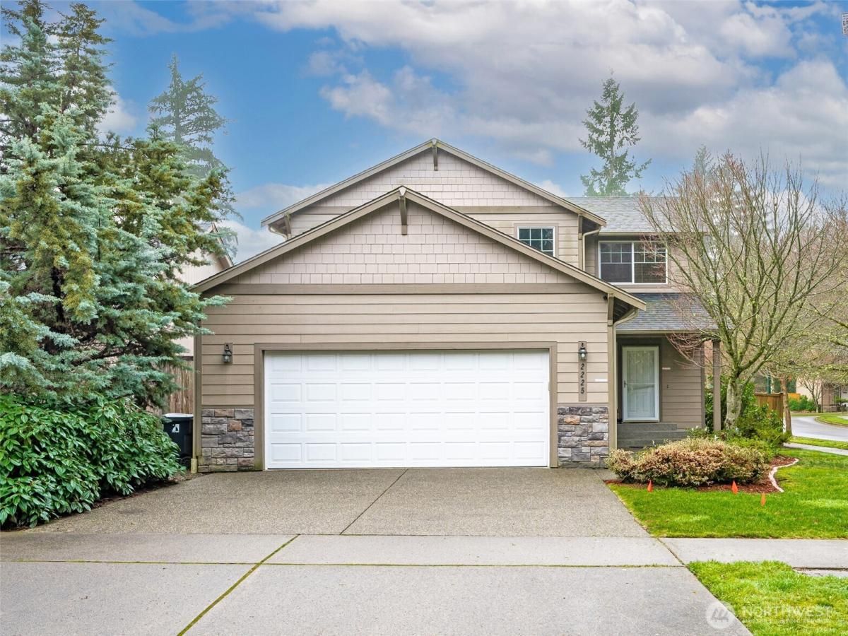 MLS #NWM2476662 image #0