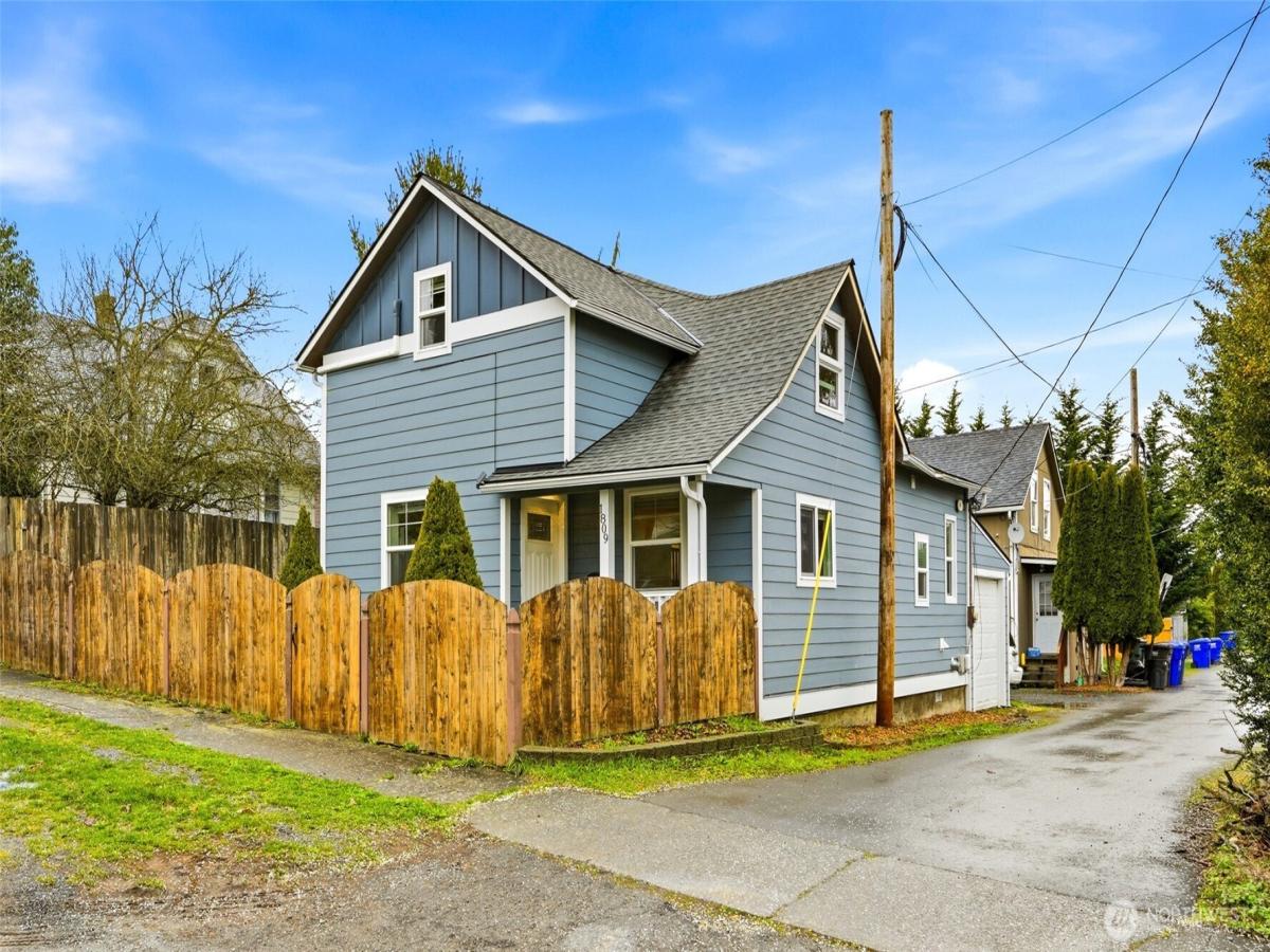 MLS #NWM2477864 image #0