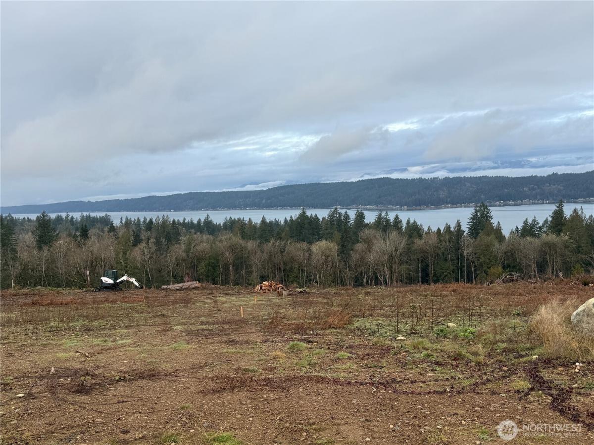 MLS #NWM2480732 image #0