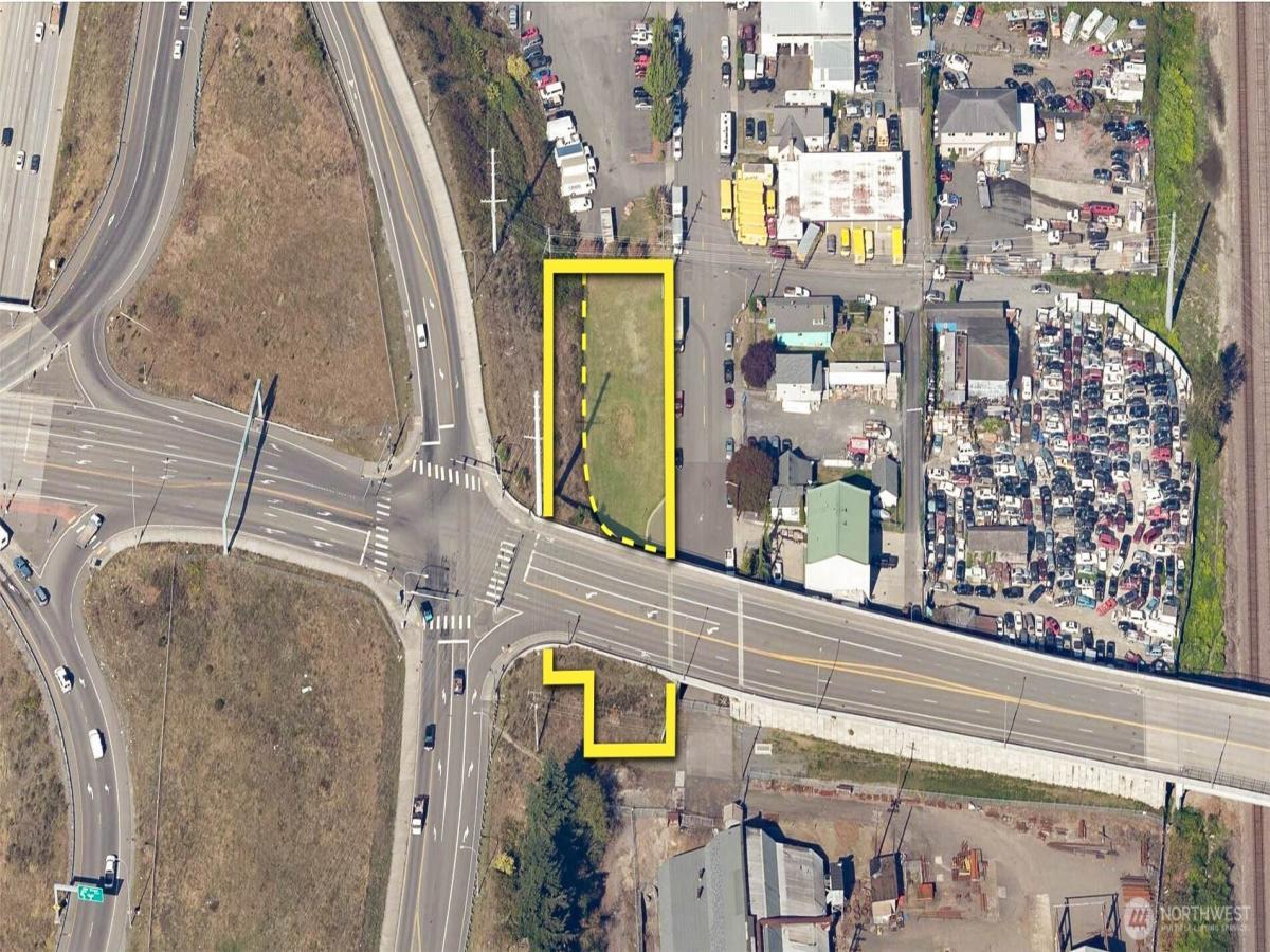 MLS #NWM2480766 image #0