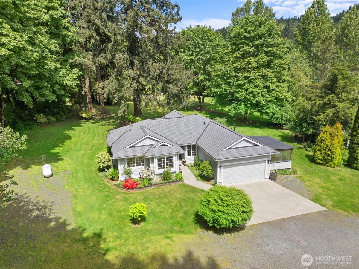 MLS #NWM2481333 image #0