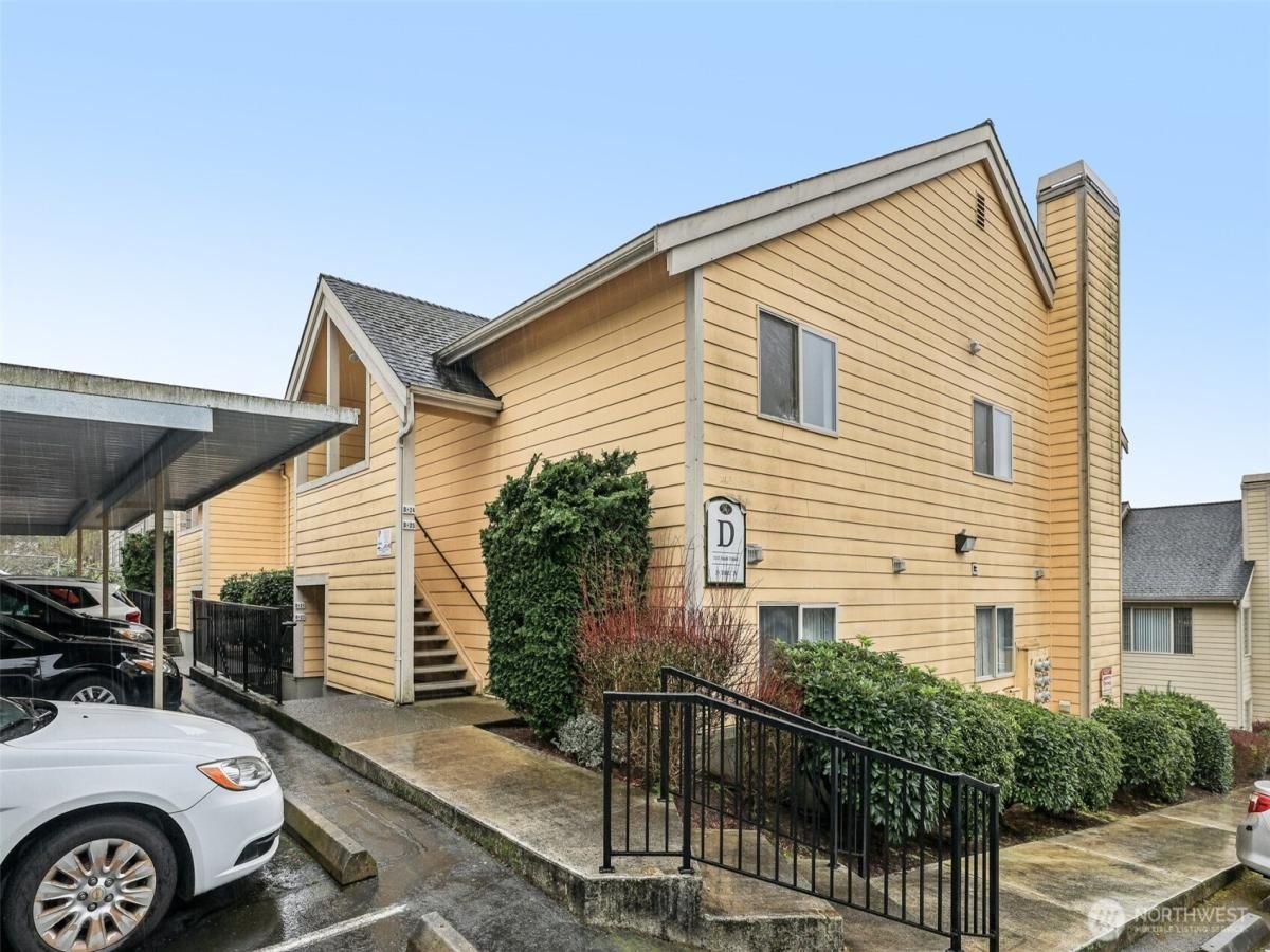MLS #NWM2481544 image #0