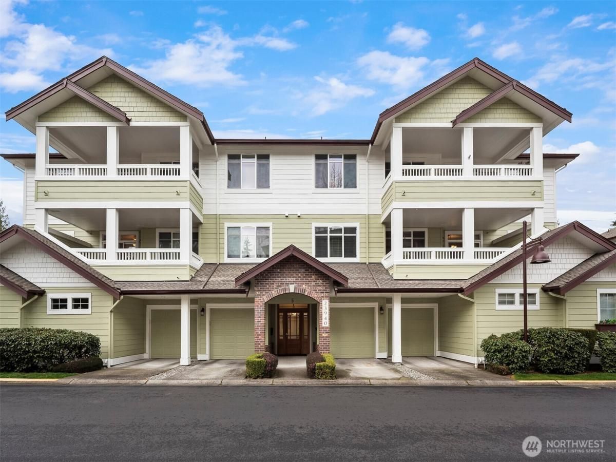 MLS #NWM2484391 image #0