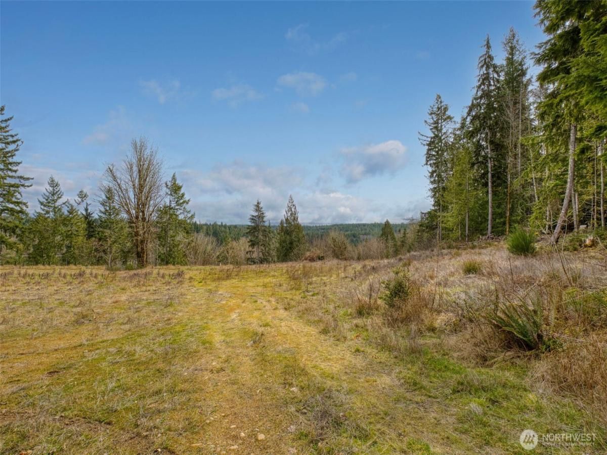 MLS #NWM2485475 image #0