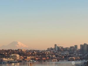 MLS #NWM2486965 image #0
