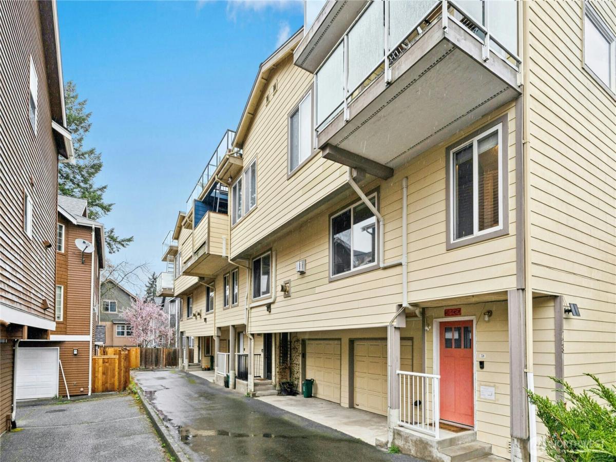 MLS #NWM2491566 image #0