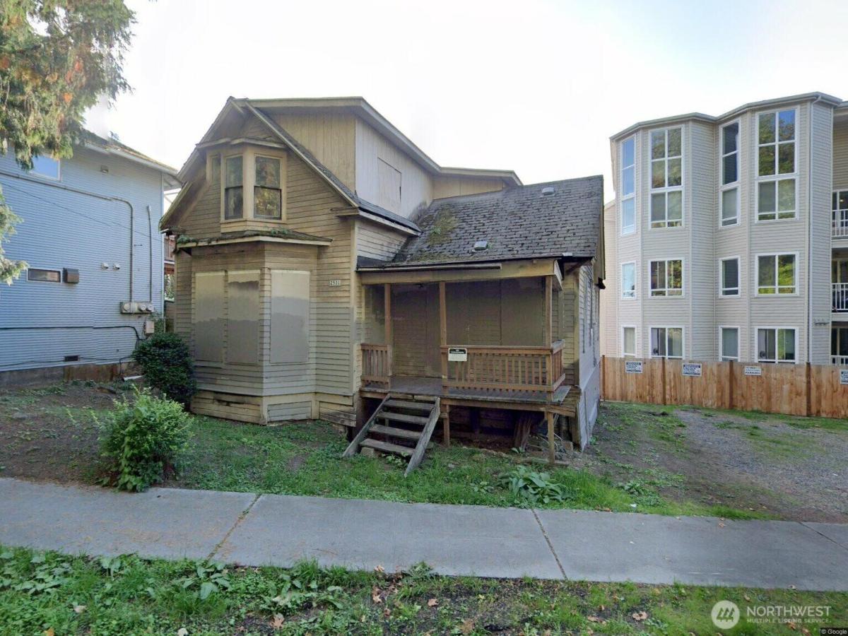 MLS #NWM2493370 image #0