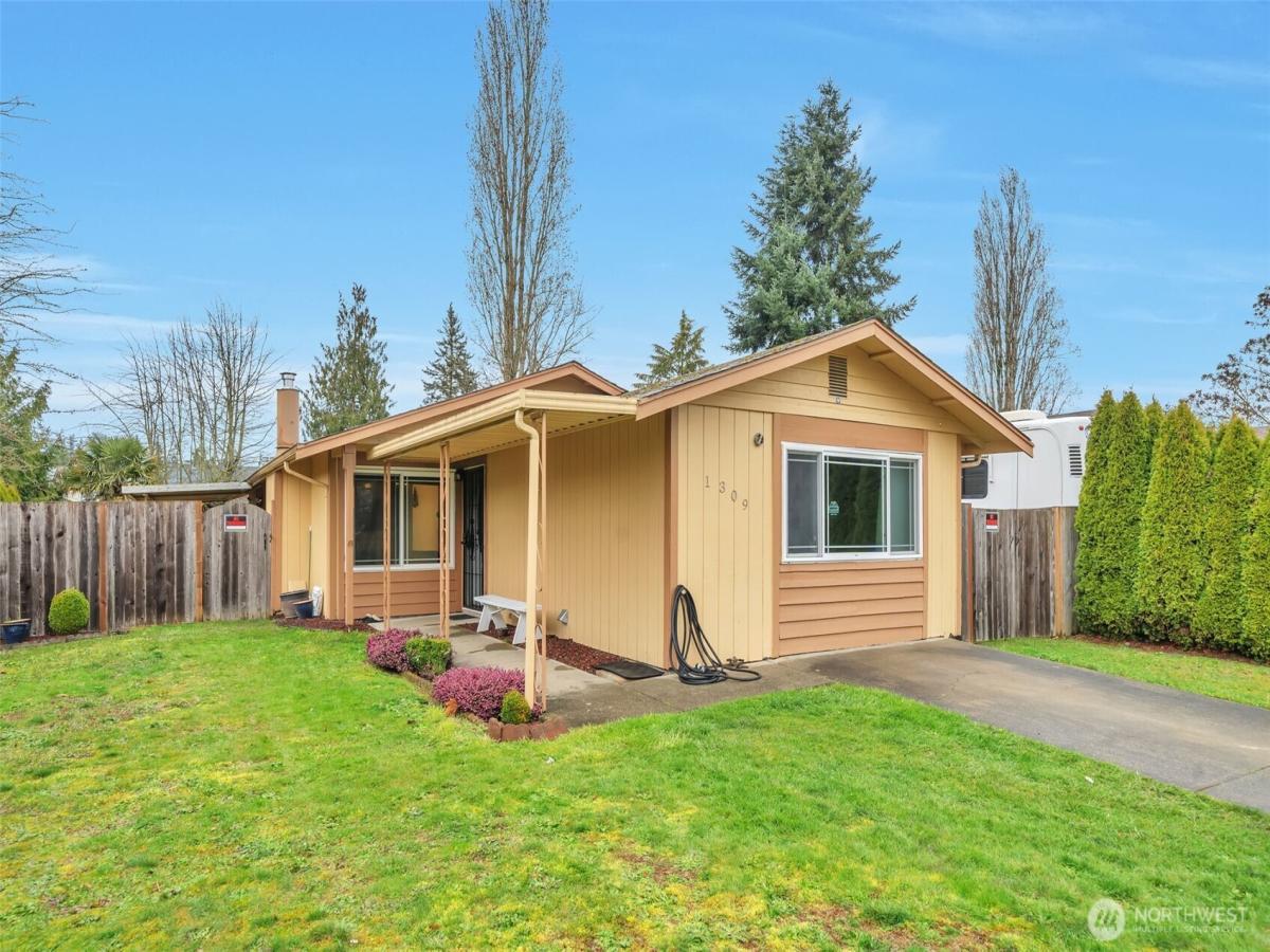 MLS #NWM2494484 image #0