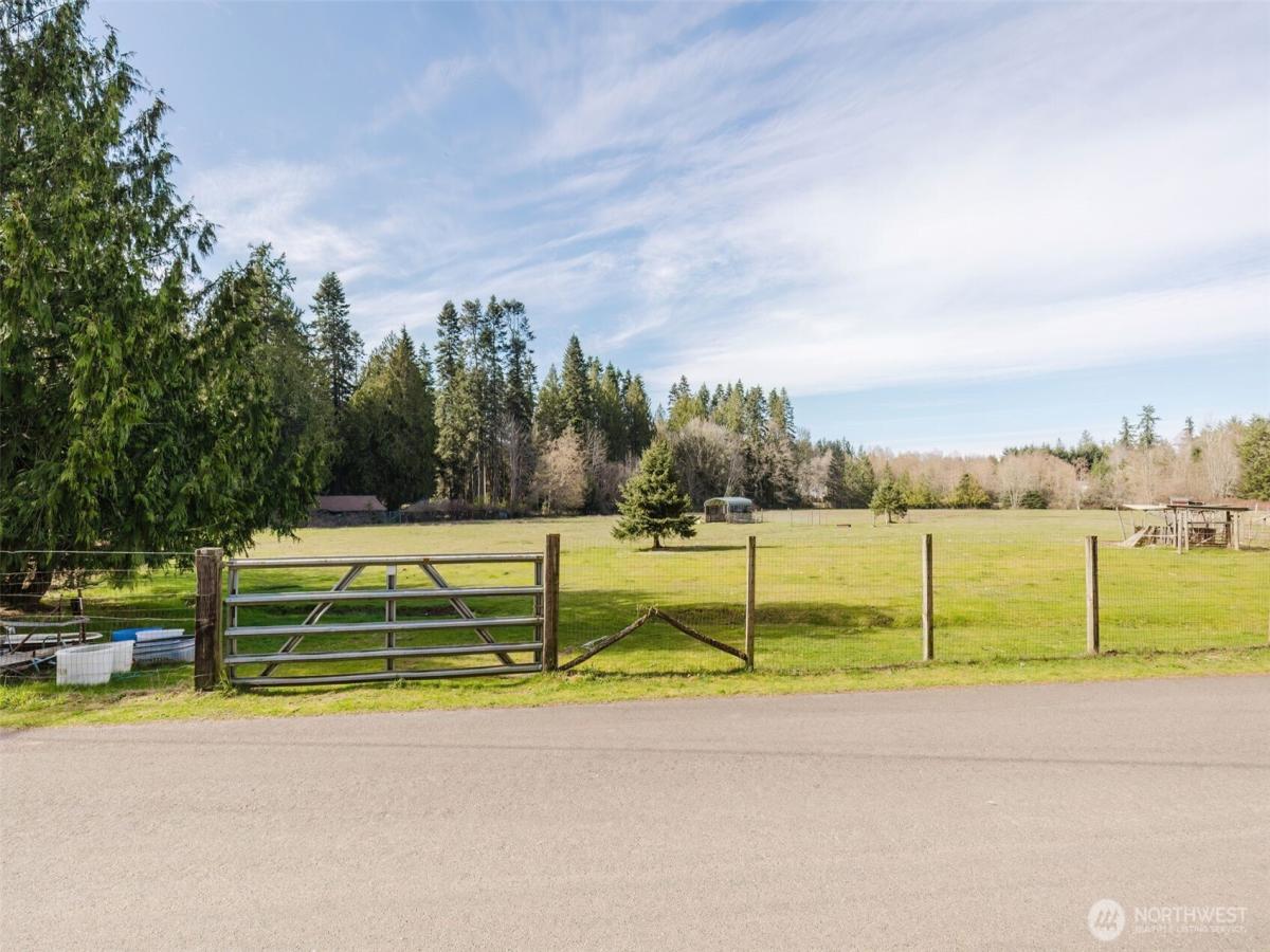 MLS #NWM2497050 image #0