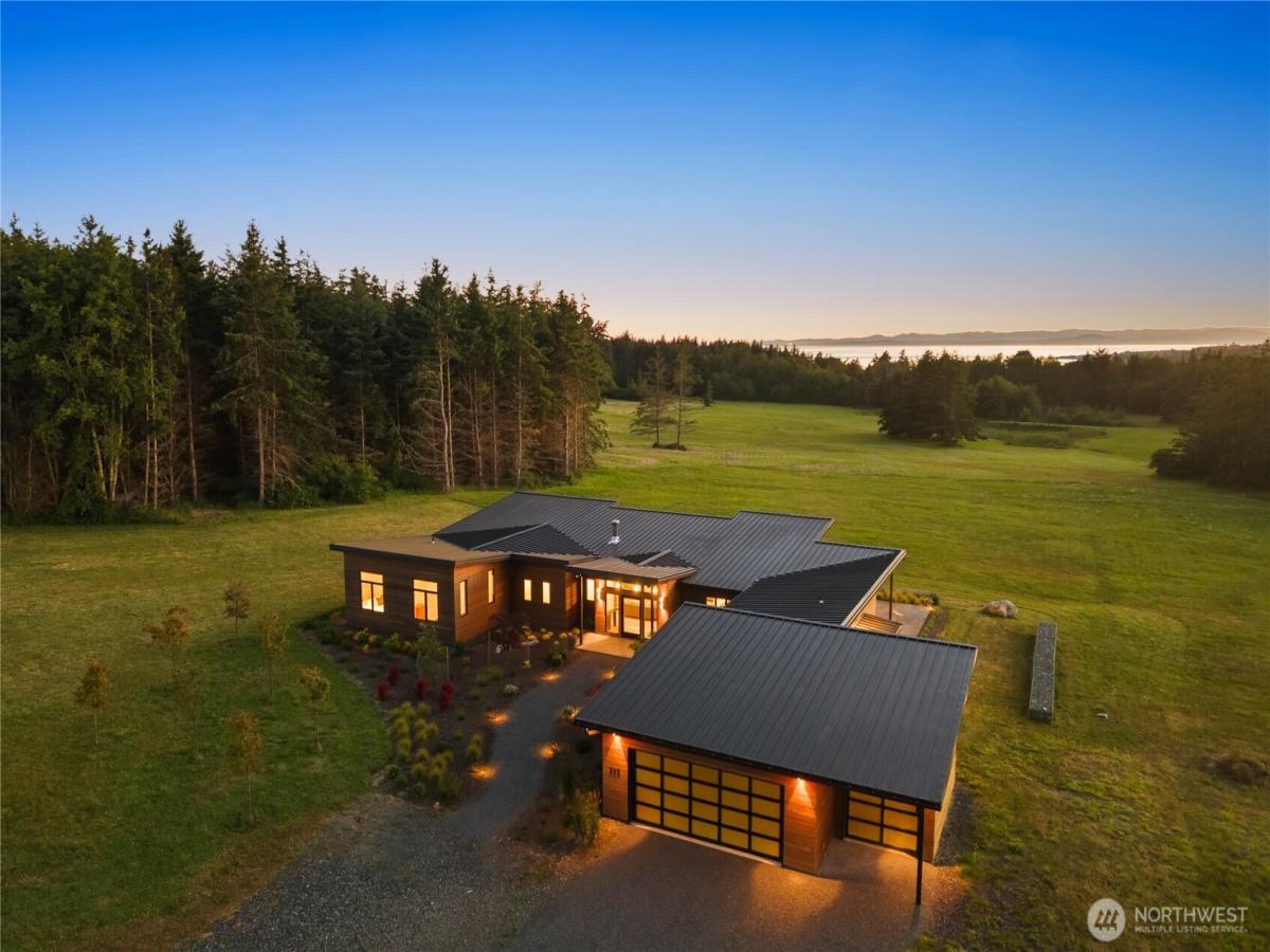MLS #NWM2499590 image #0
