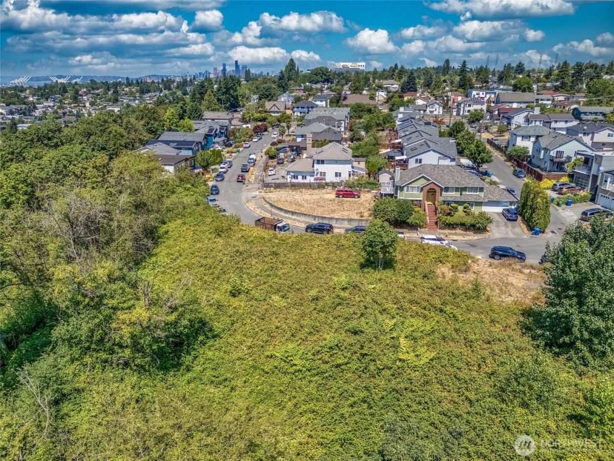 MLS #NWM2499602 image #0