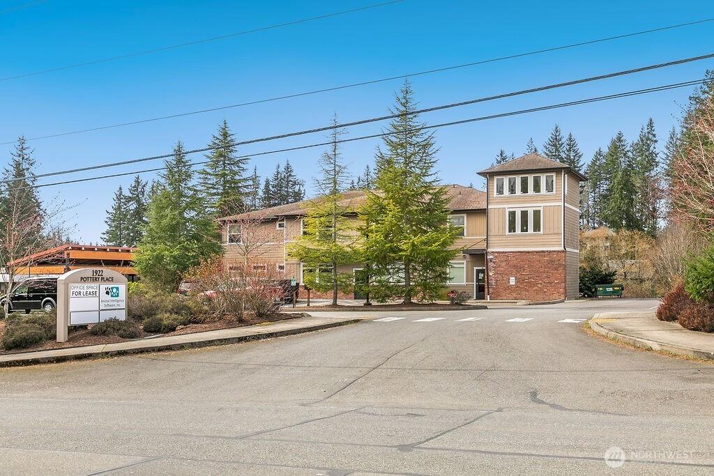 MLS #NWM2500282 image #0