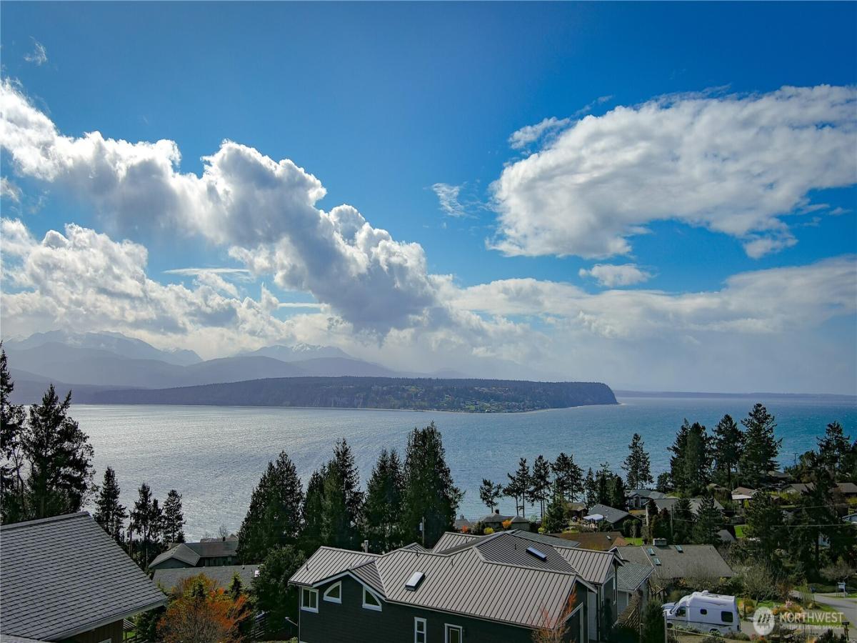 MLS #NWM2500448 image #0