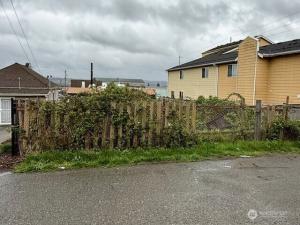 MLS #NWM2502560 image #0