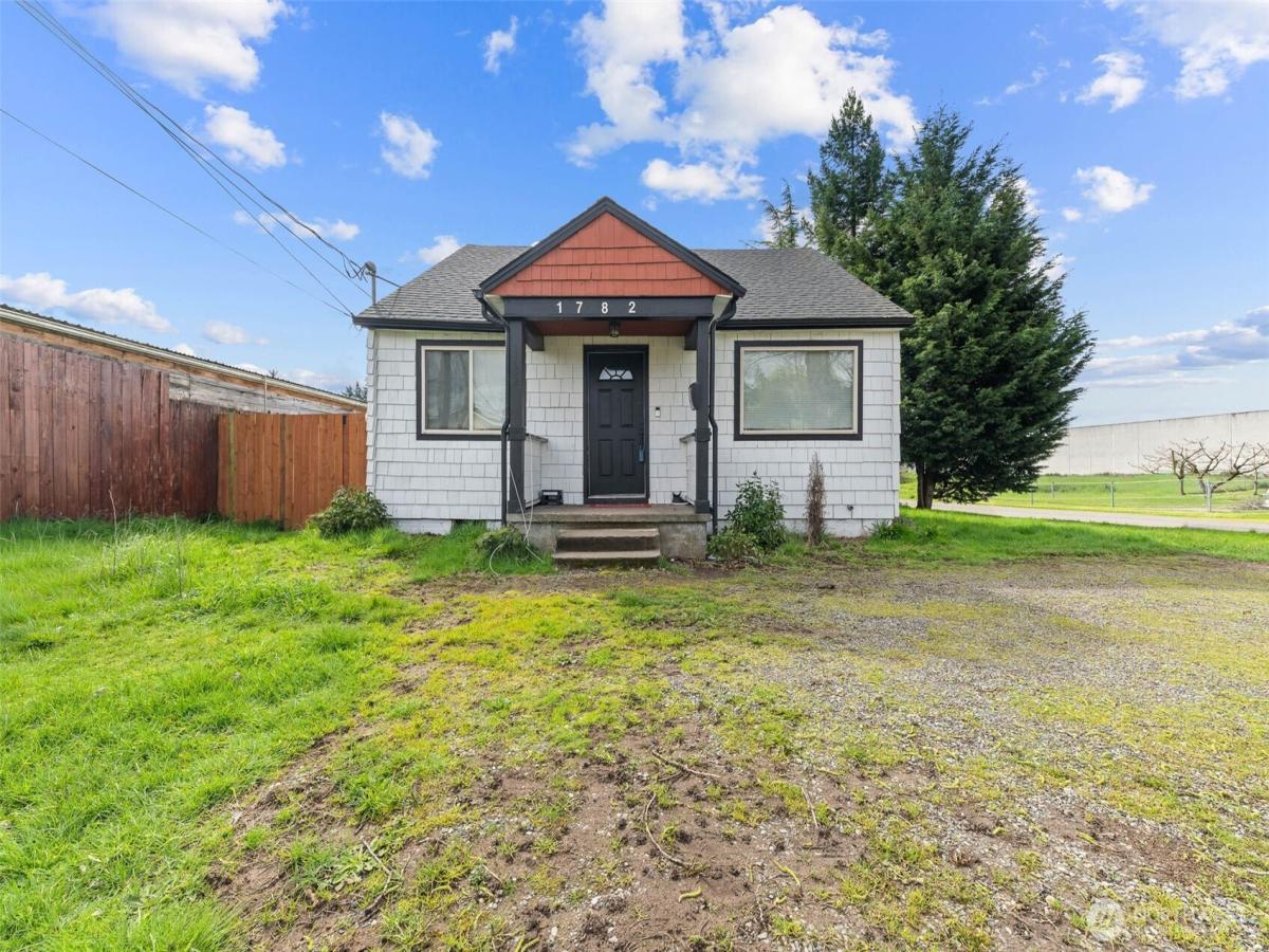 MLS #NWM2502635 image #0