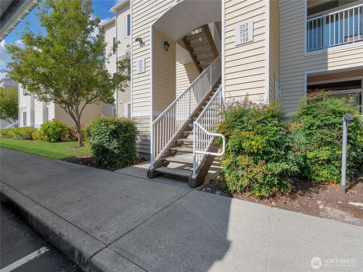 MLS #NWM2503853 image #0