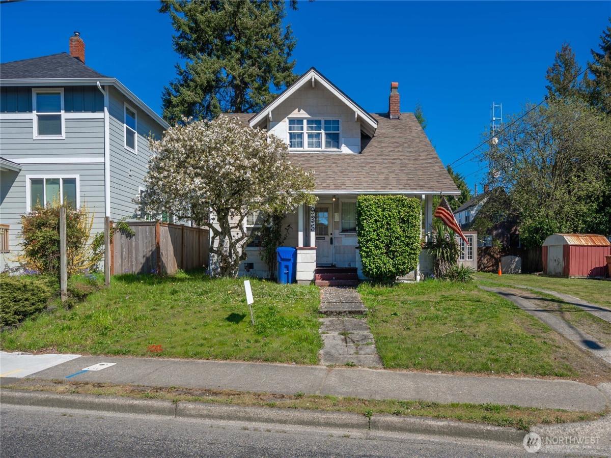 MLS #NWM2504045 image #0