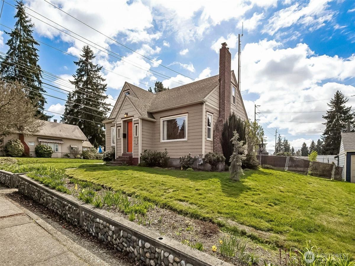 MLS #NWM2504526 image #0