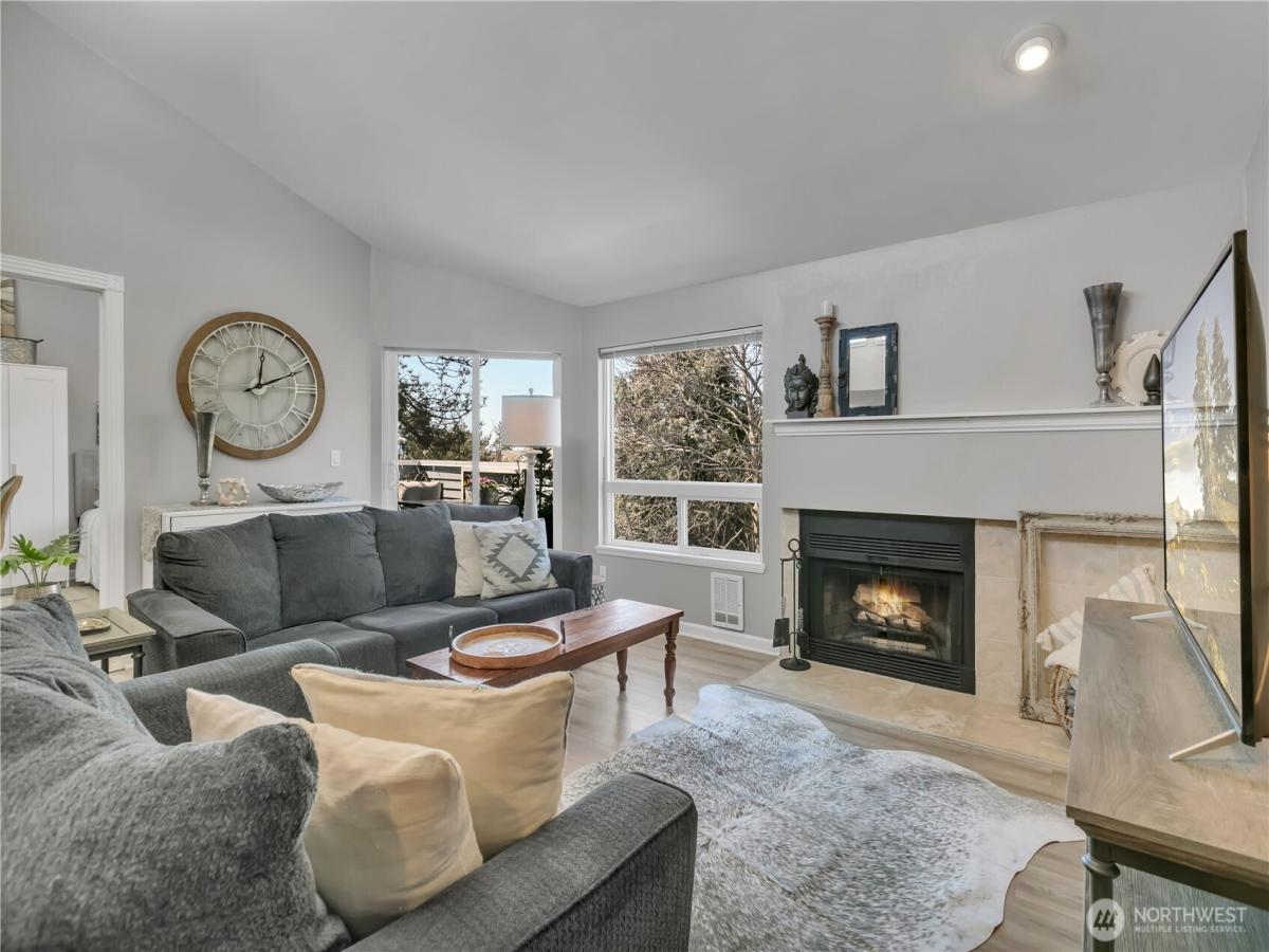 MLS #NWM2505011 image #0