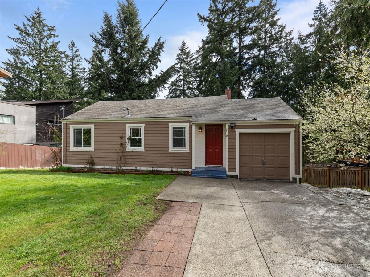 MLS #NWM2505865 image #0