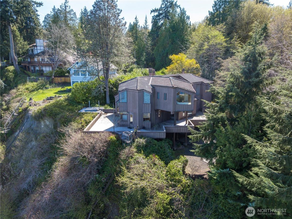 MLS #NWM2506044 image #0
