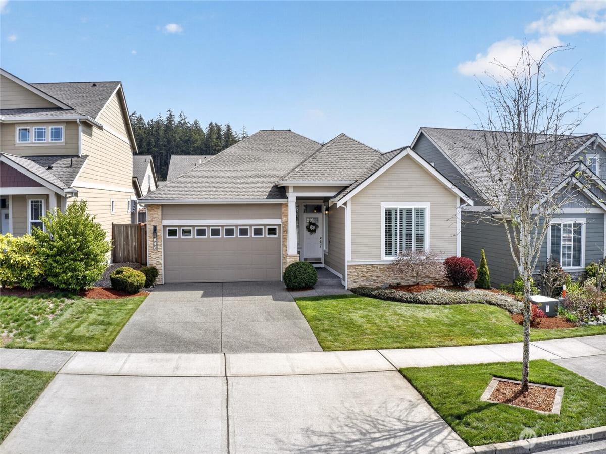MLS #NWM2507245 image #0