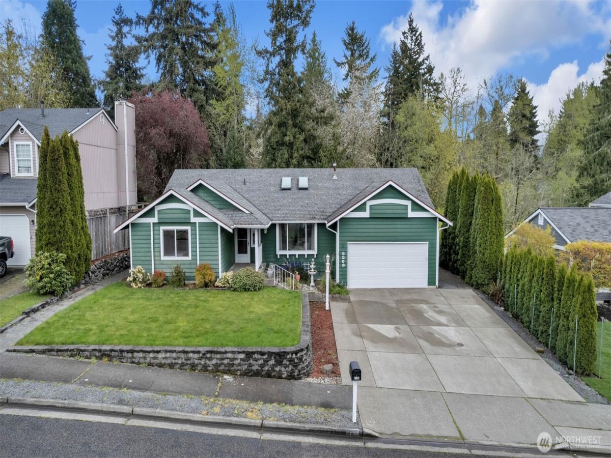 MLS #NWM2509200 image #0