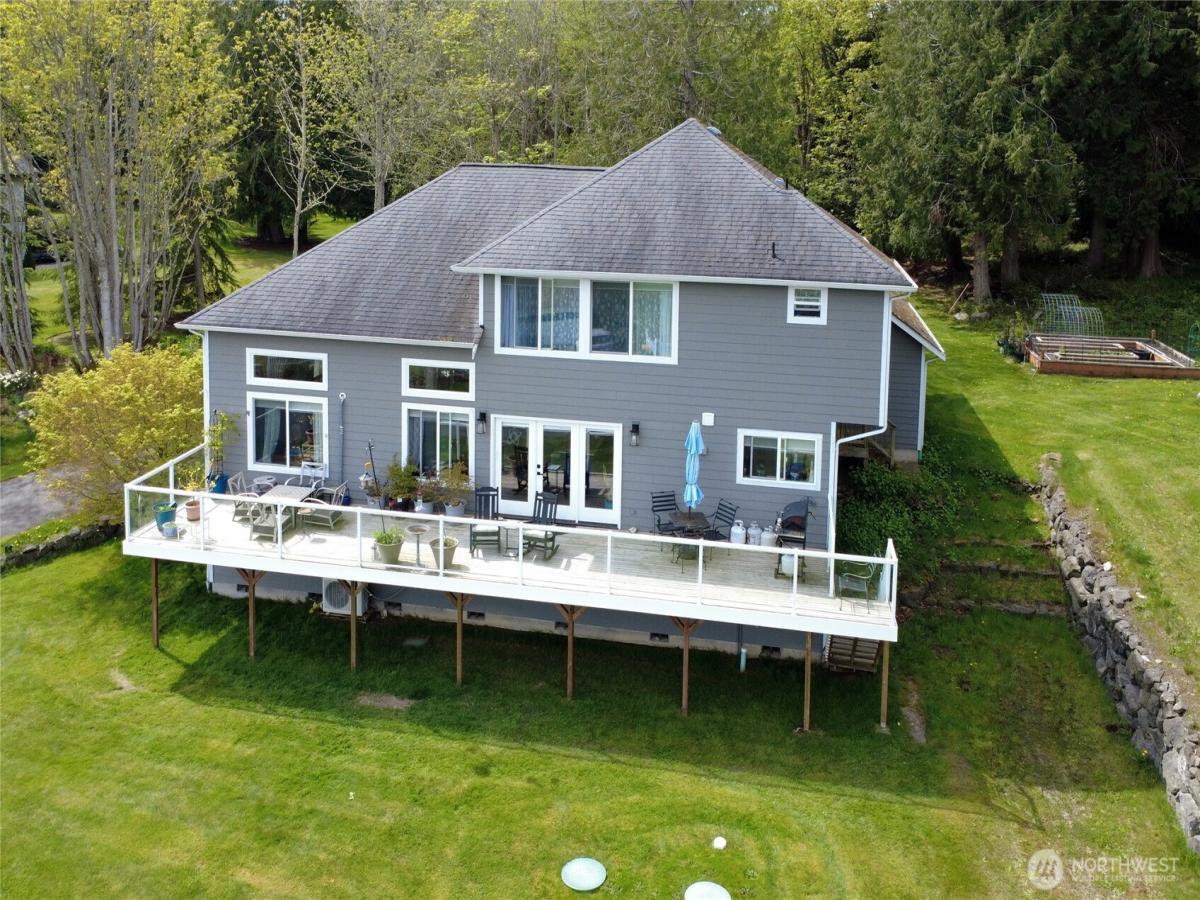 MLS #NWM2509608 image #0