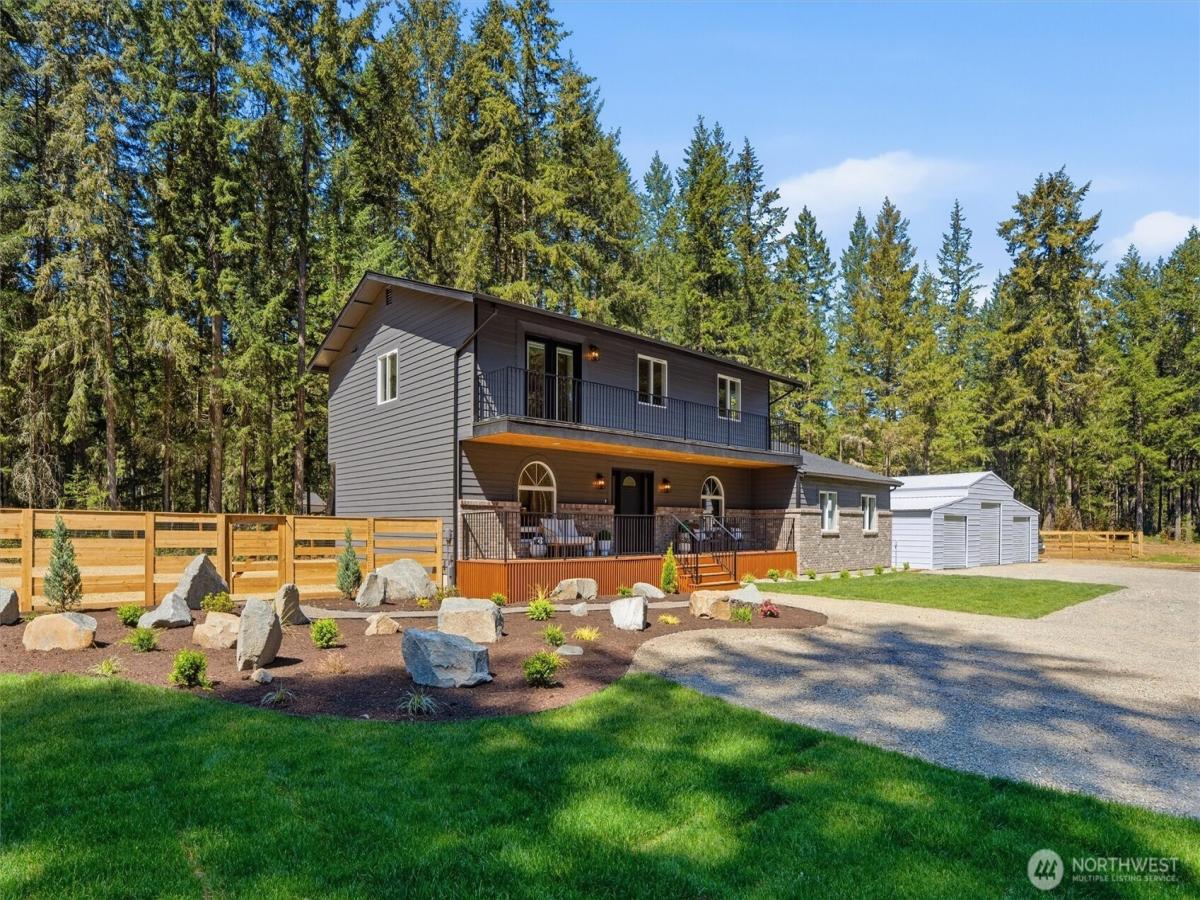 MLS #NWM2510608 image #0