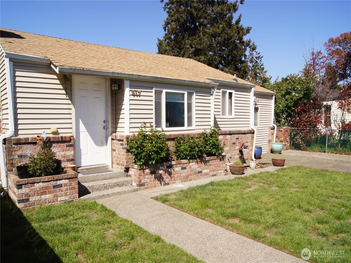 MLS #NWM2512490 image #0